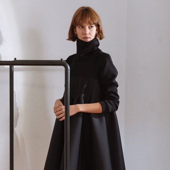 FASADA Women's Edgy Black Neoprene Turtleneck Voluminous Dress w/Folds, Size S - Picture 2 of 12